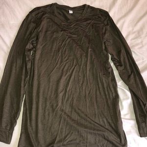 Uniqlo long sleeve t-shirt